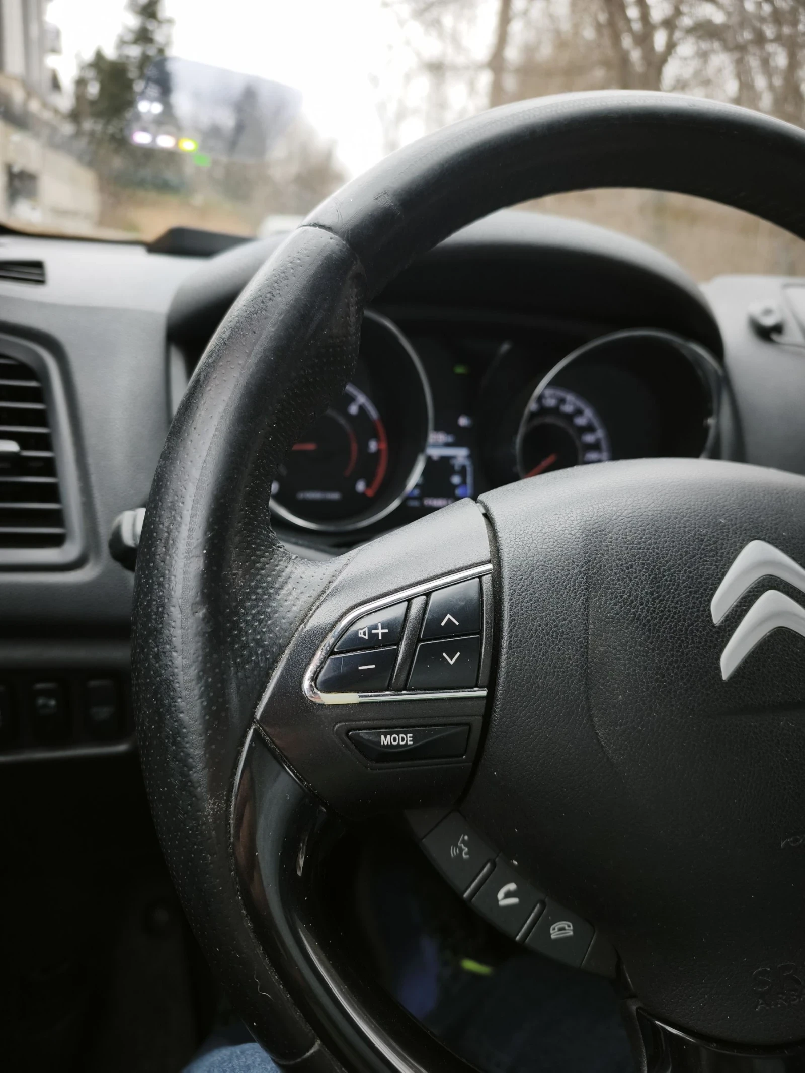 Citroen C4 AIRCROSS, снимка 3 - Автомобили и джипове - 54751689