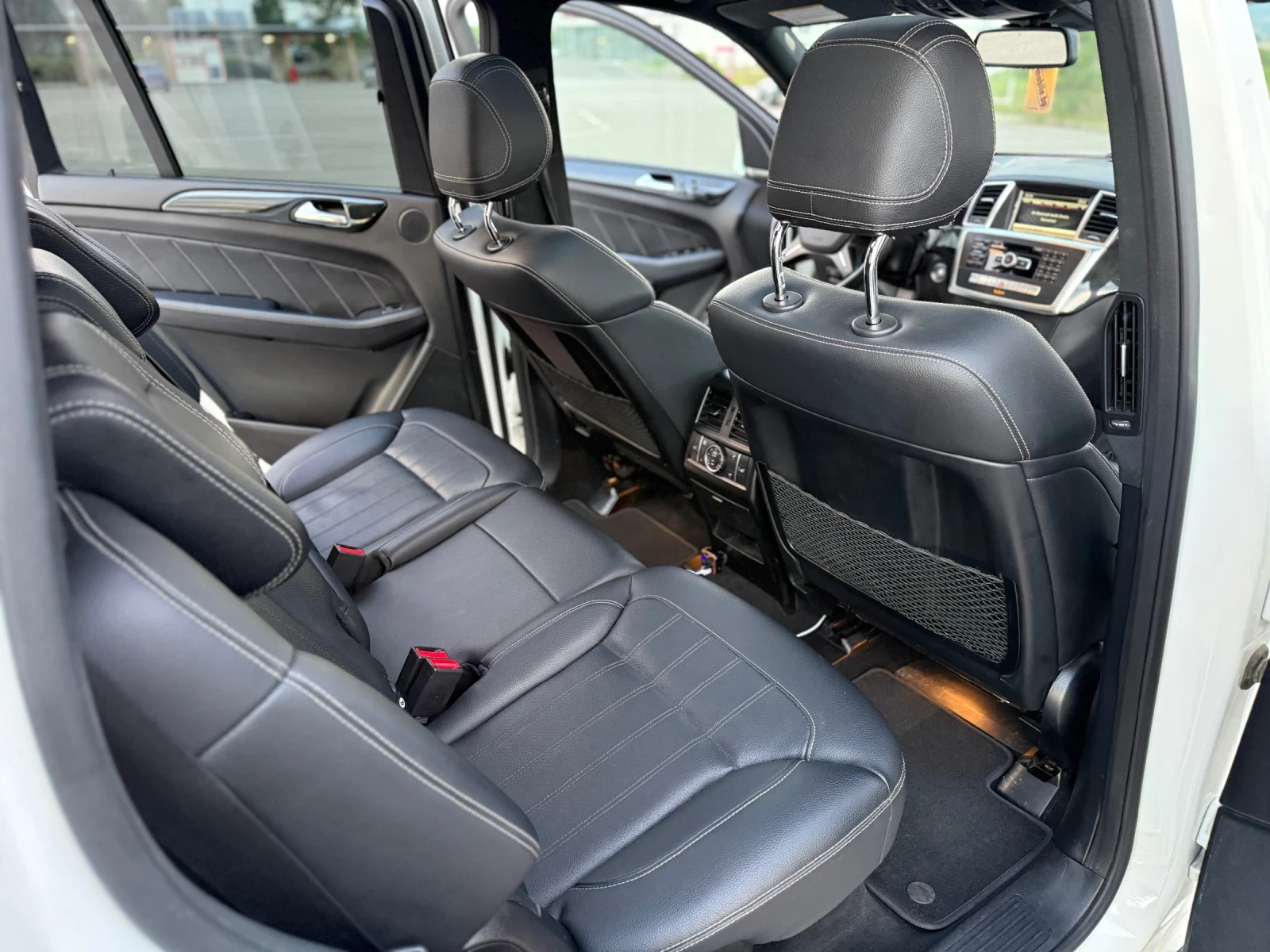 Mercedes-Benz GL 350 AMG/PANORAMA/DISTRONIK/360/KEYLESS/SOFT CLOSE, снимка 15 - Автомобили и джипове - 54945668
