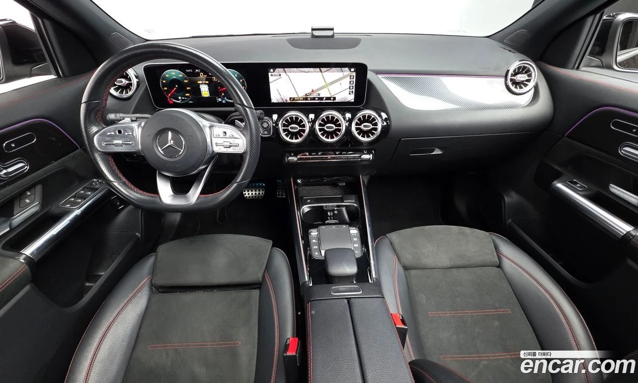 Mercedes-Benz GLA 250 * Подгрев* Панорама* Камера* М.Точка* , снимка 7 - Автомобили и джипове - 56062260