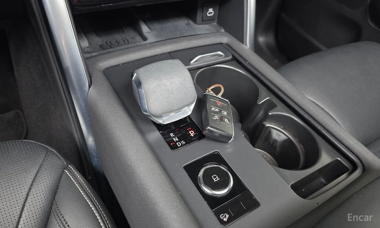 Land Rover Discovery D250 S, снимка 9 - Автомобили и джипове - 56549788