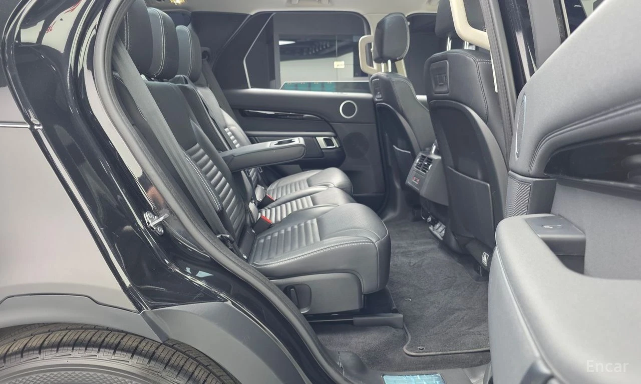 Land Rover Discovery D250 S, снимка 12 - Автомобили и джипове - 56549788