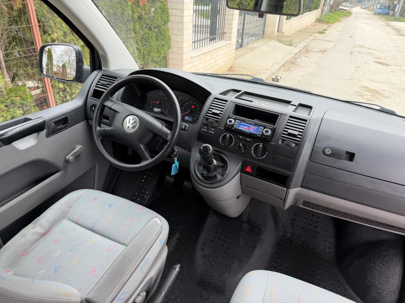 VW T5 VW-T5-1.9TDI-105ks-Специален-Уникат!!!! - изображение 10