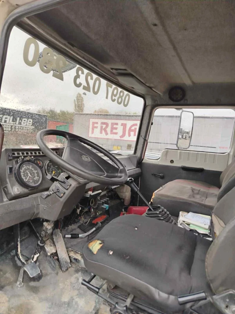 Nissan 125 НА ЧАСТИ КРАН 14000 ЛВ, снимка 4 - Камиони - 52415172