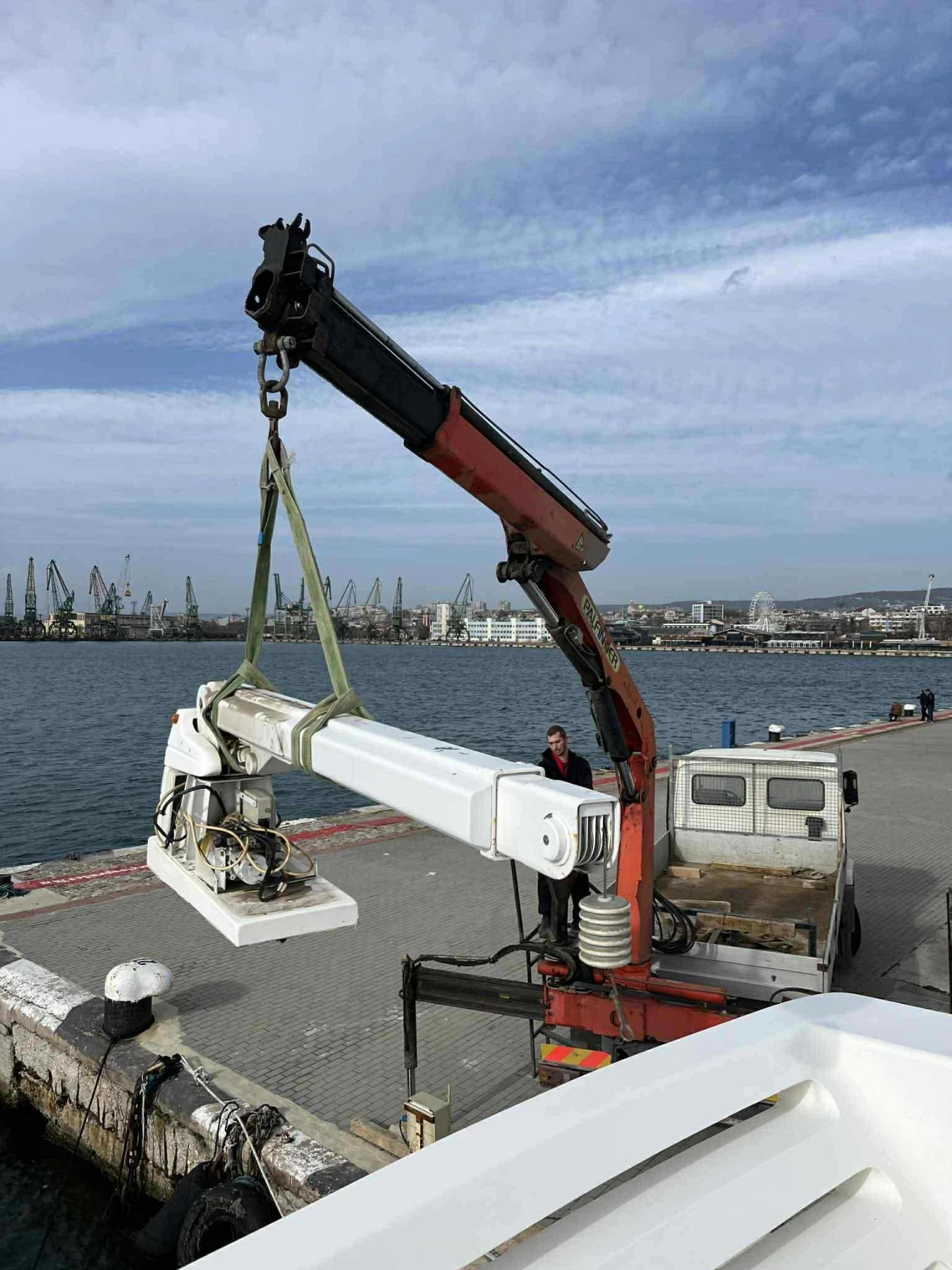 Nissan 125 M130 17 | Mobile.bg   8