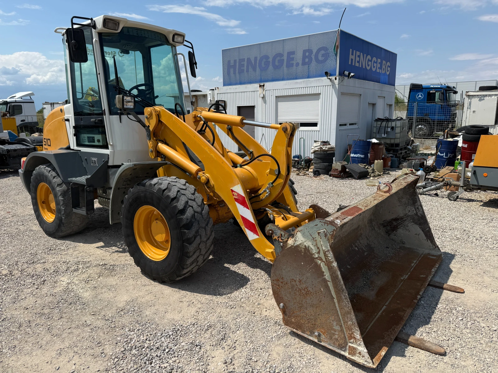 Челен товарач Liebherr L510, снимка 16 - Индустриална техника - 55405714