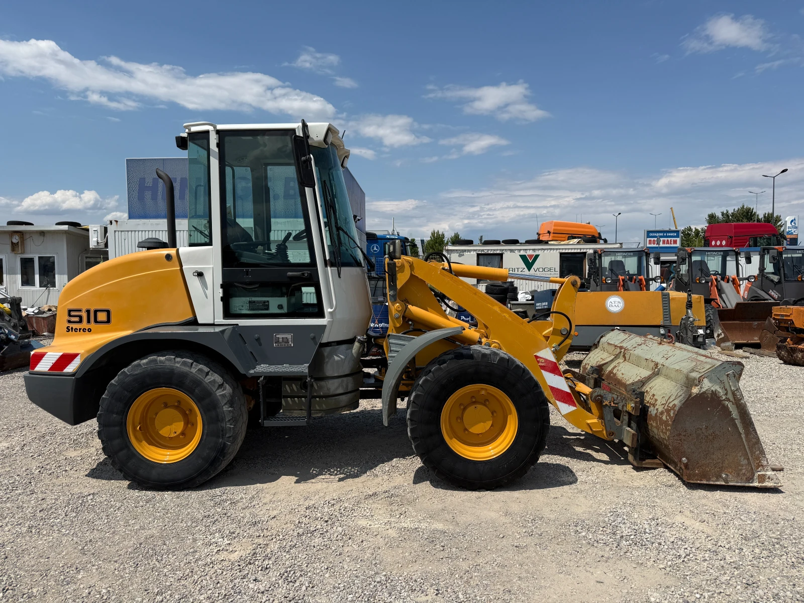 Челен товарач Liebherr L510, снимка 14 - Индустриална техника - 55405714