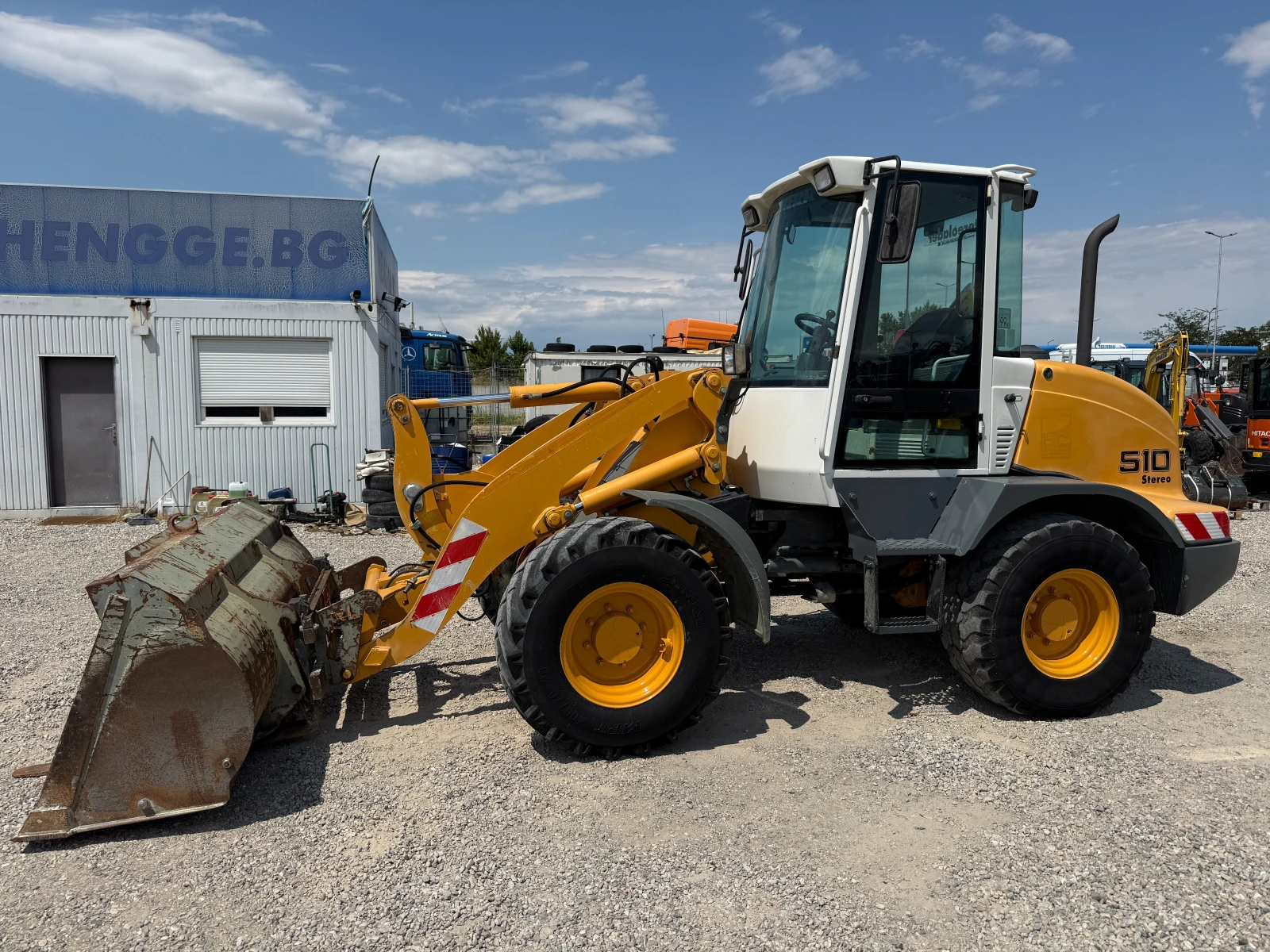 Челен товарач Liebherr L510, снимка 2 - Индустриална техника - 55405714