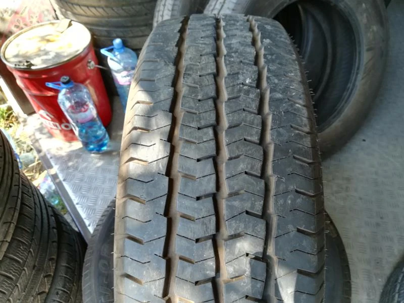 Гуми Летни 215/65R16, снимка 1 - Гуми и джанти - 18804683