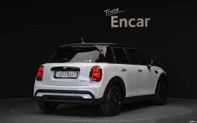 Mini Cooper 1.5L TwinTurbo / Navi / Camera / Carfax, снимка 2