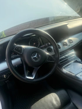 Mercedes-Benz E 220, снимка 7