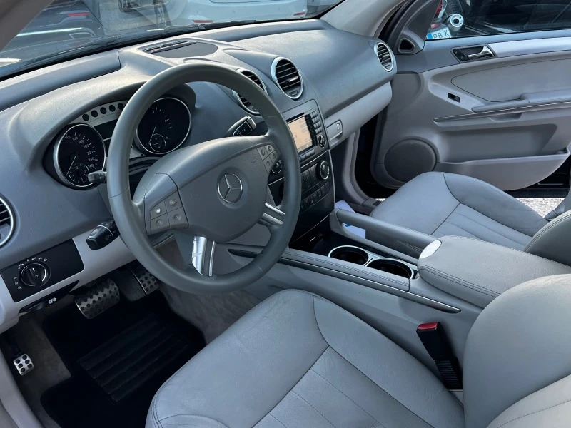 Mercedes-Benz ML 320 CDI, снимка 8 - Автомобили и джипове - 47472533