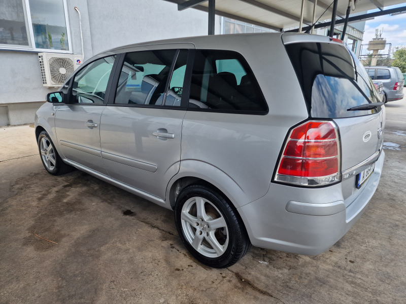 Opel Zafira 1.6 CNG - Метан - бензин, снимка 3 - Автомобили и джипове - 46792183