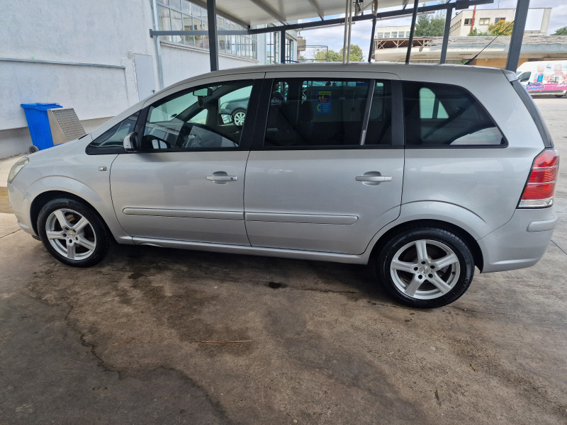 Opel Zafira 1.6 CNG - Метан - бензин, снимка 2 - Автомобили и джипове - 46792183