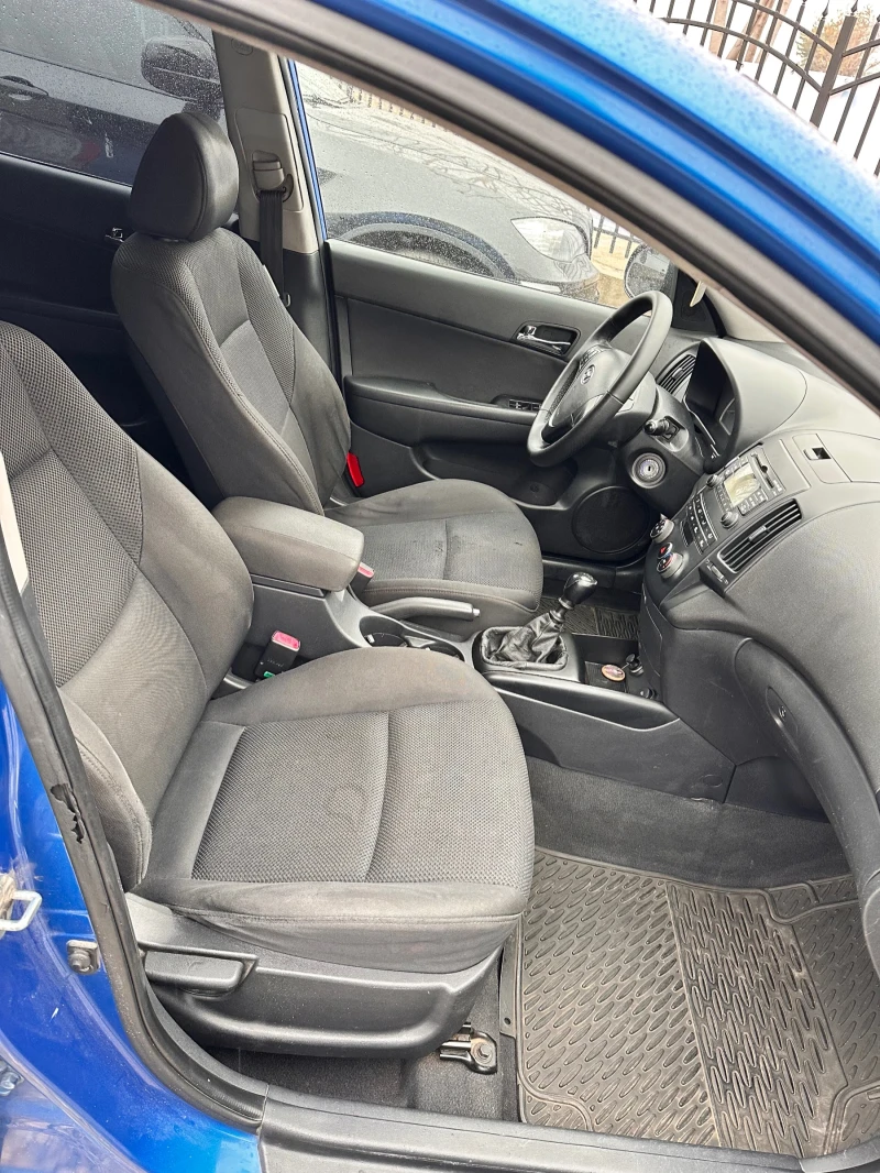 Hyundai I30 1.6 CRDI 90к.с., снимка 6 - Автомобили и джипове - 49011149