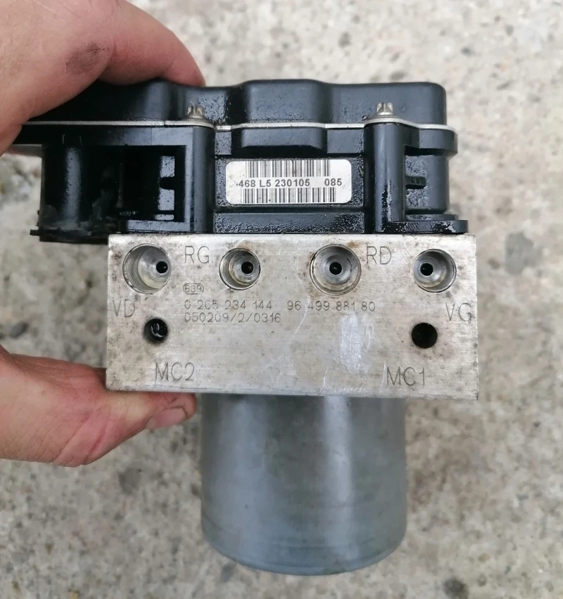 Citroen C4 2.0HDI 136ks , снимка 12 - Автомобили и джипове - 51999834