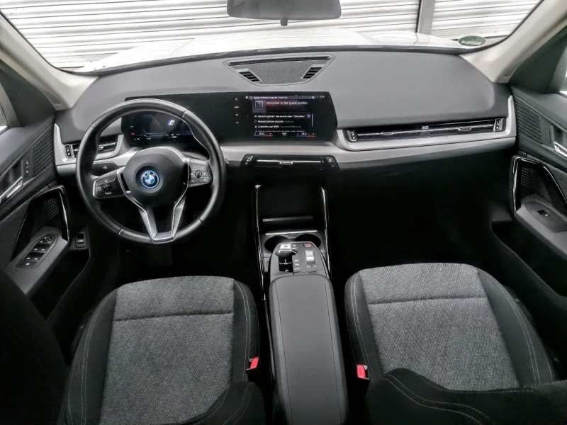 BMW iX1  xDrive30 X Line, снимка 8 - Автомобили и джипове - 50965006