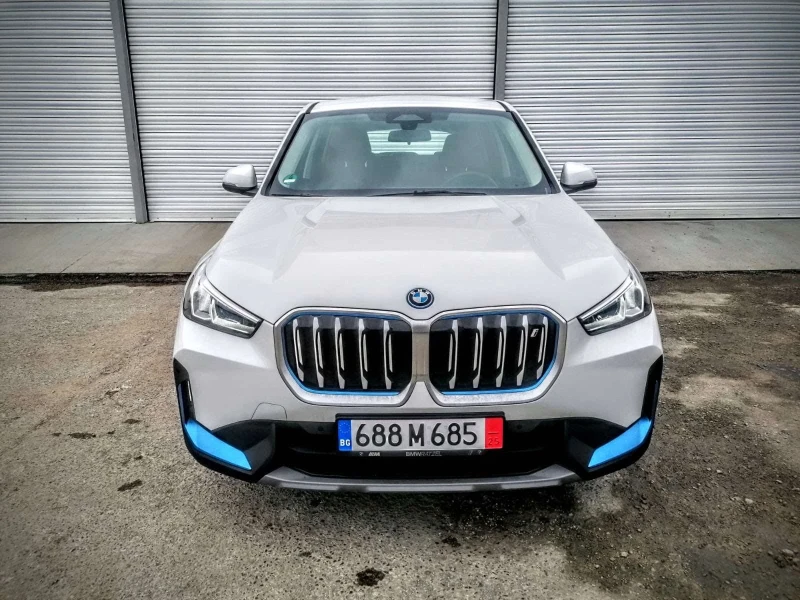 BMW iX1  xDrive30 X Line, снимка 3 - Автомобили и джипове - 50965006