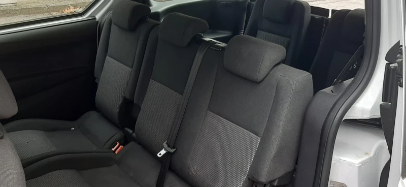 Ford Tourneo Connect, снимка 10 - Автомобили и джипове - 53225009