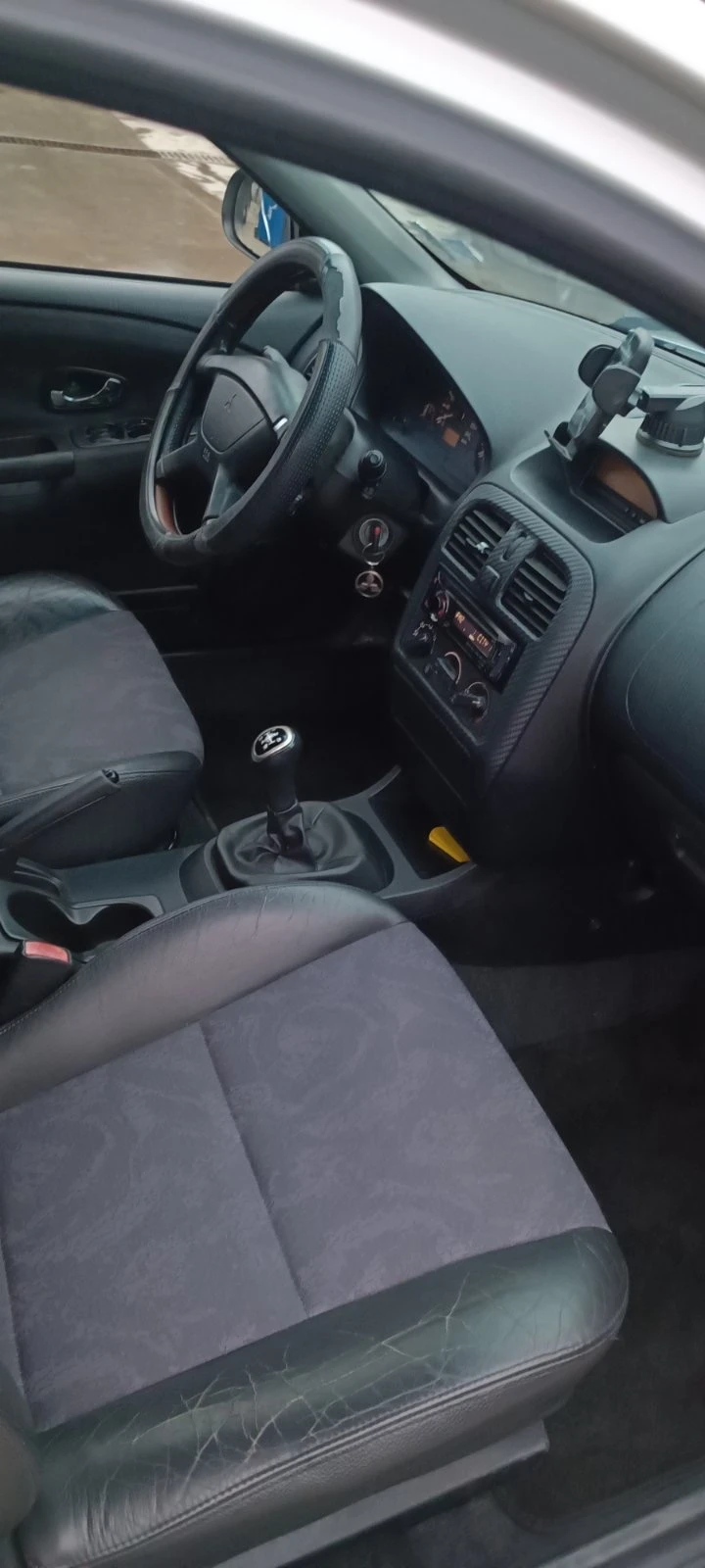 Mitsubishi Carisma 1.8 GDI 16V - изображение 7