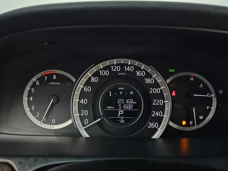 Honda Accord 2.4 Бензин, снимка 5 - Автомобили и джипове - 55568741