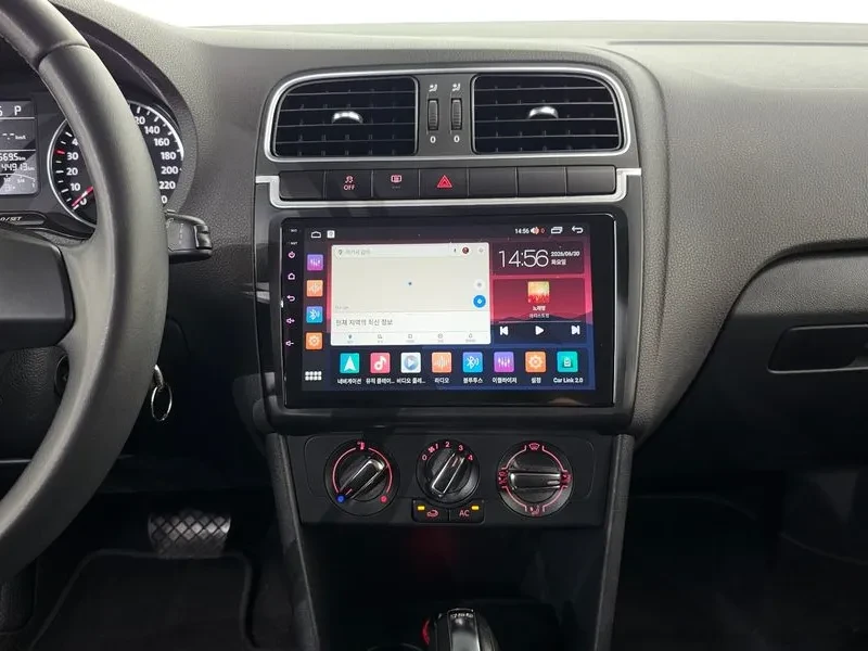 VW Polo 1.6 Tdi R-Line, снимка 15 - Автомобили и джипове - 56068517