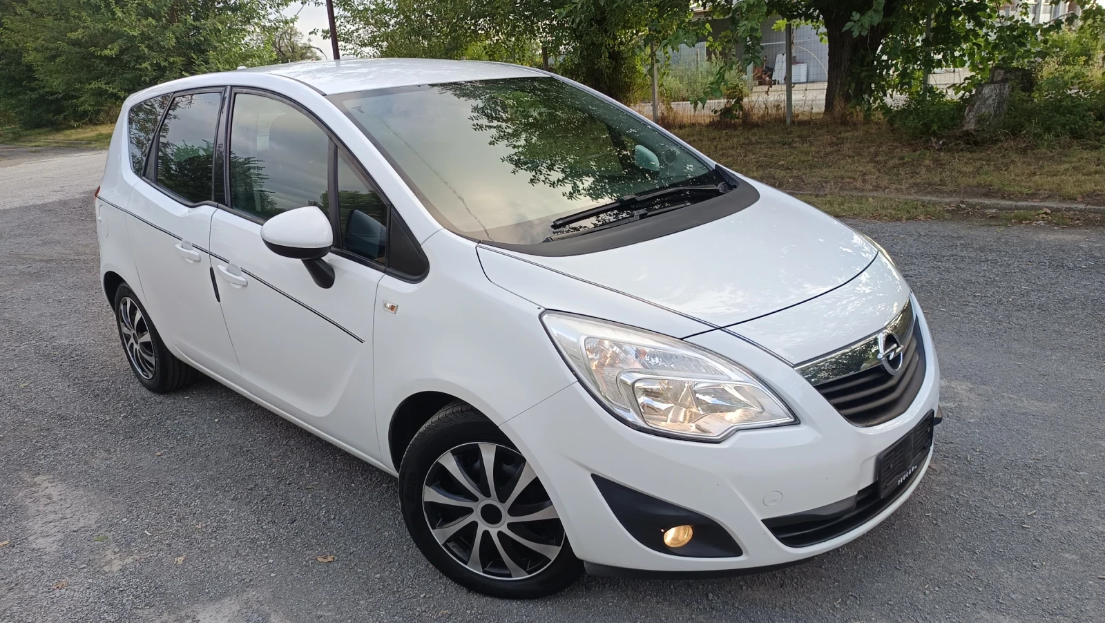 Opel Meriva 1.4 102 Хил км - изображение 2