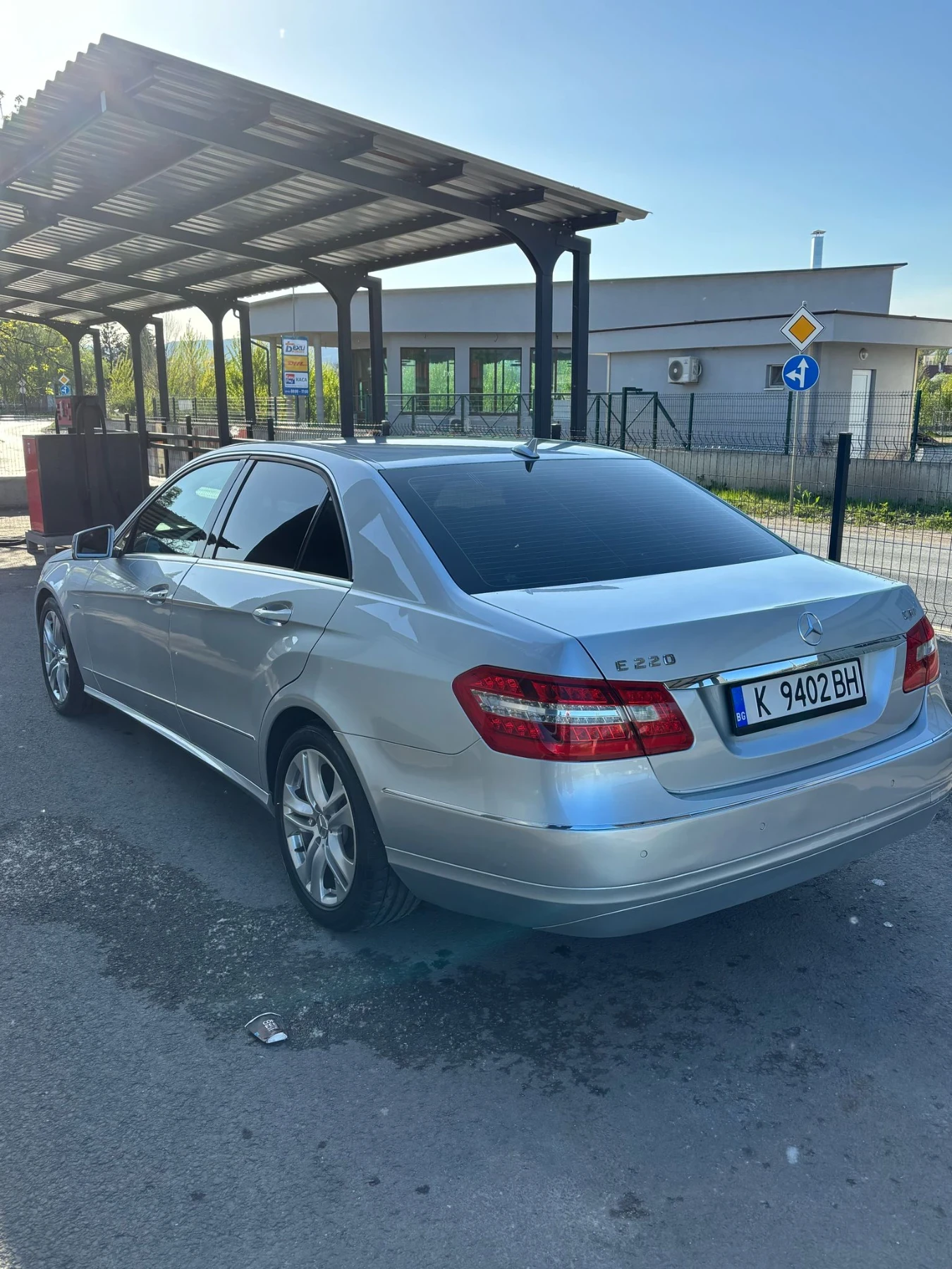 Mercedes-Benz E 220 Avantgarde - изображение 4