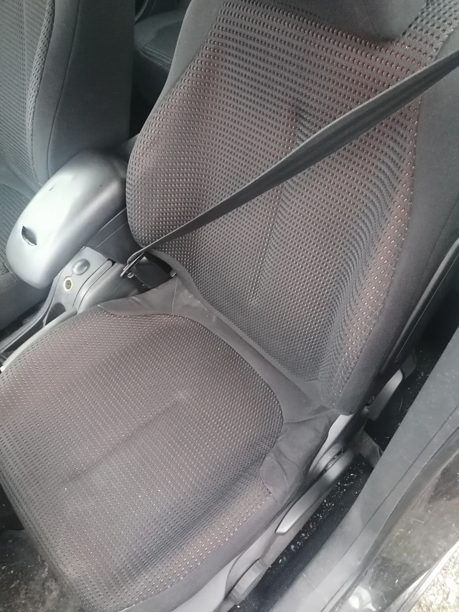 Citroen C4 2.0HDI 136ks  - изображение 7