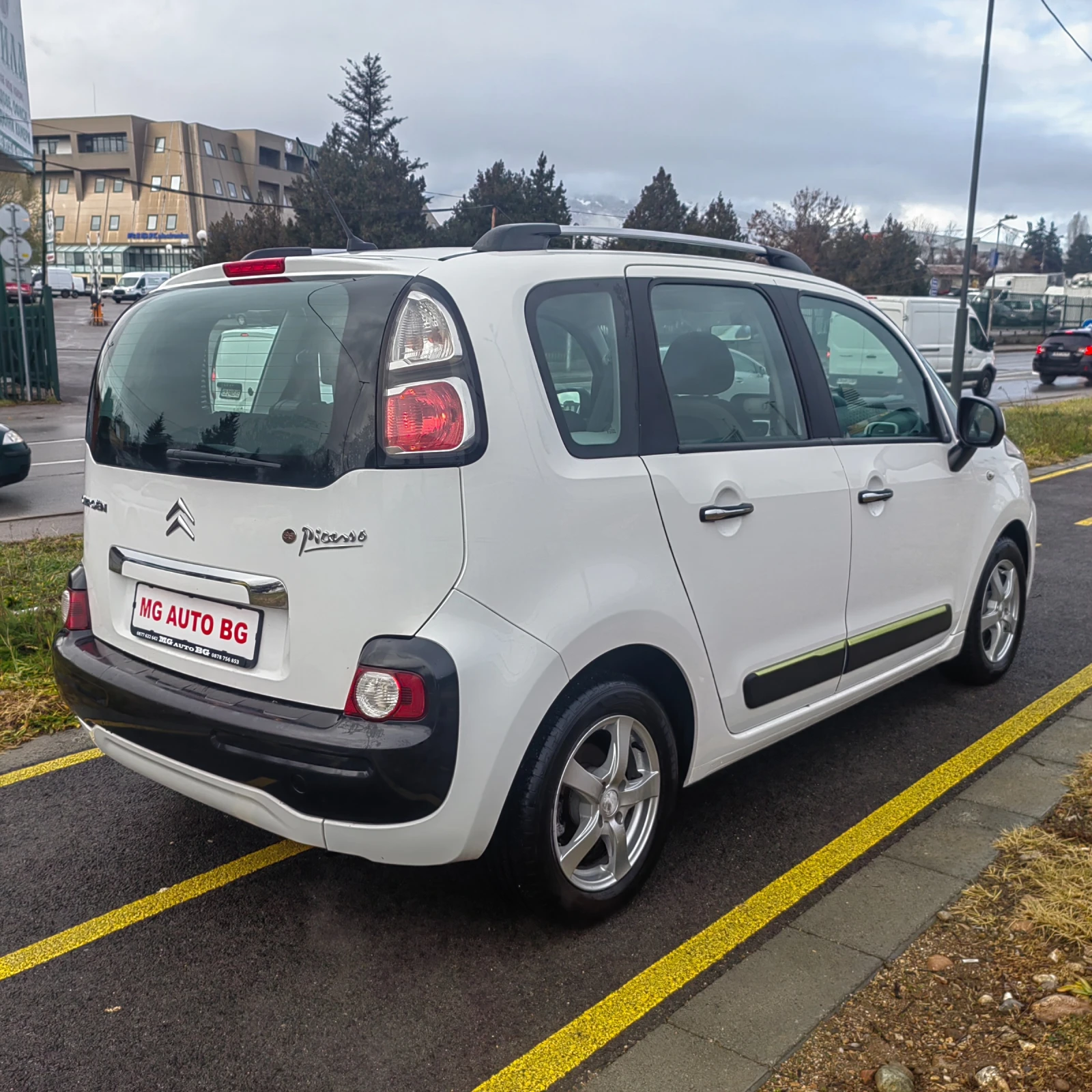 Citroen C3 Picasso 1.4i - изображение 5