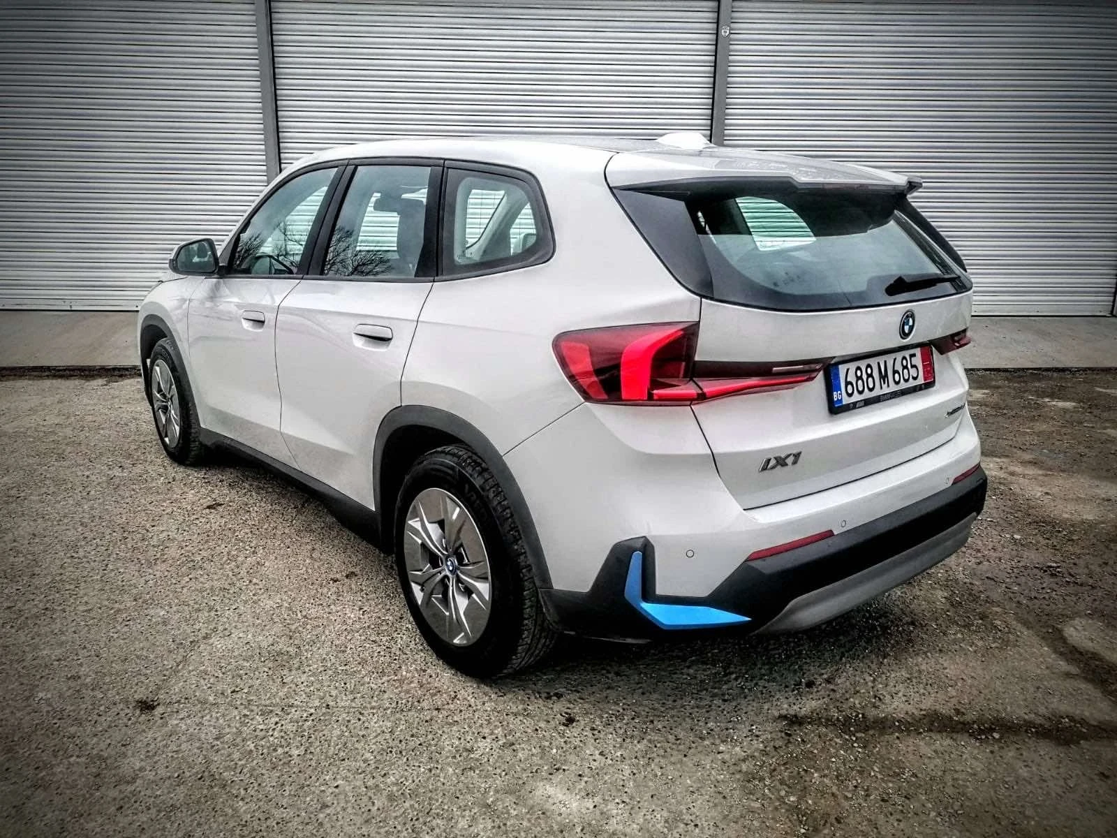 BMW iX1  xDrive30 X Line - изображение 4