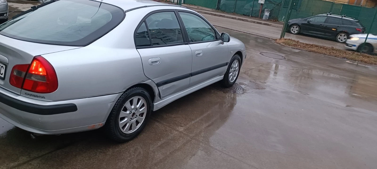 Mitsubishi Carisma 1.8 GDI 16V - изображение 2