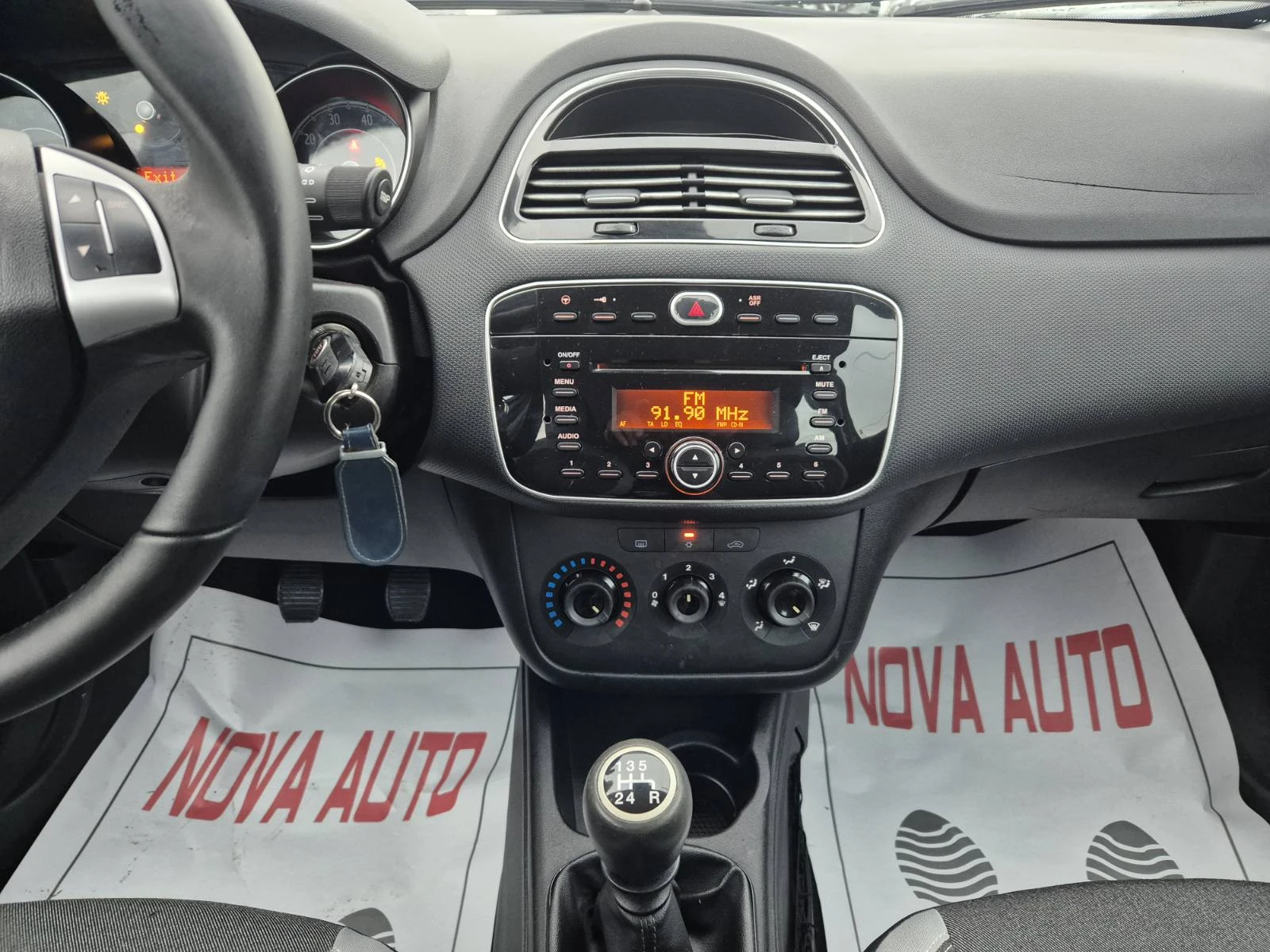 Fiat Punto EVO-1.2i-ПЕРФЕКТНО - изображение 10