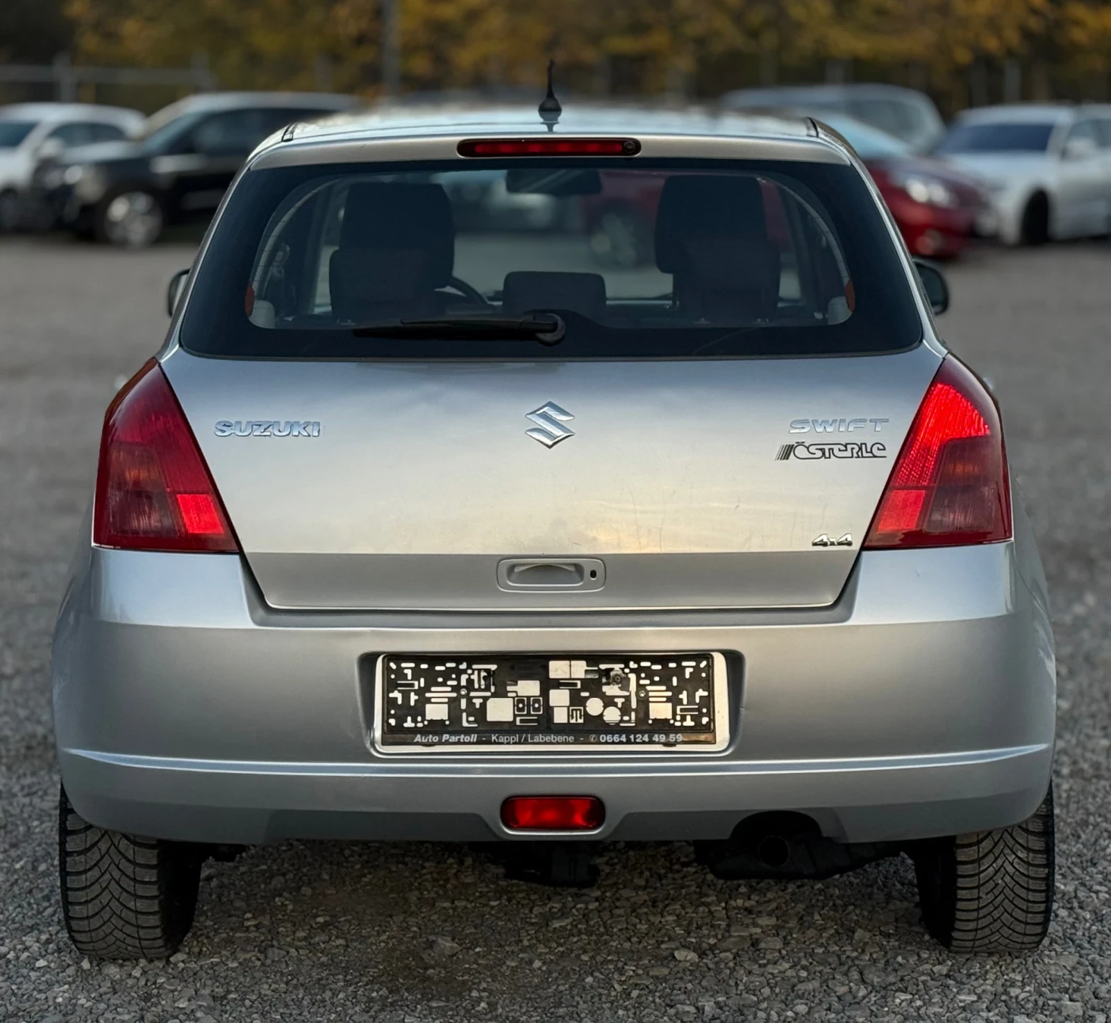 Suzuki Swift 1.3i 90к.с * 4х4* * Климатроник*  - изображение 5