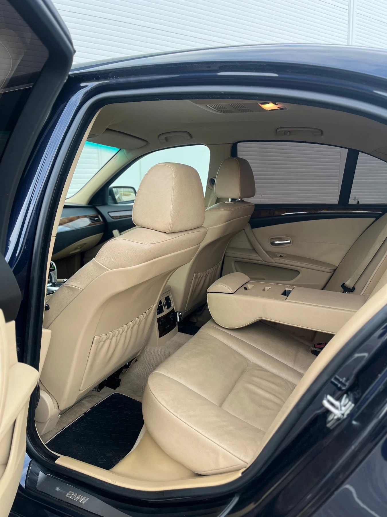 BMW 525 3.0L 197hp - изображение 8