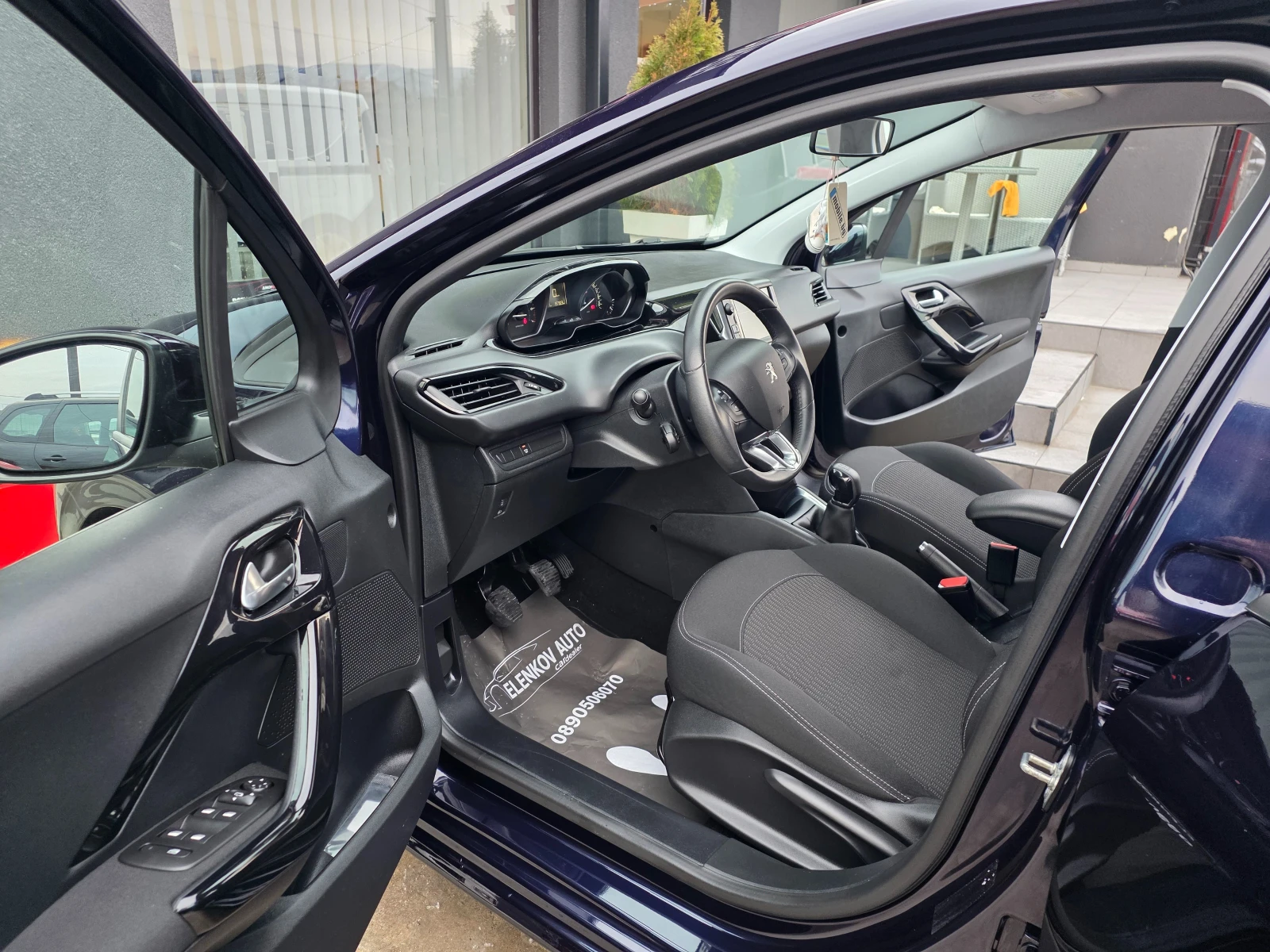 Peugeot 208 ������ 35721 ��.2019� 1.2i- 83�.�- EURO 6d | Mobile.bg � ����������� 14