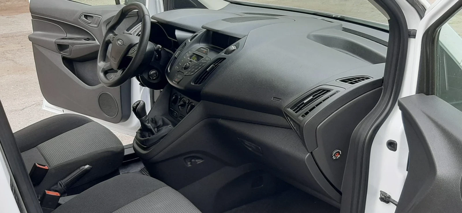 Ford Tourneo Connect  - изображение 8