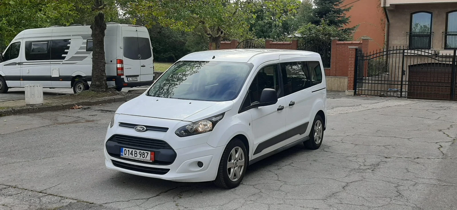 Ford Tourneo Connect  - изображение 2