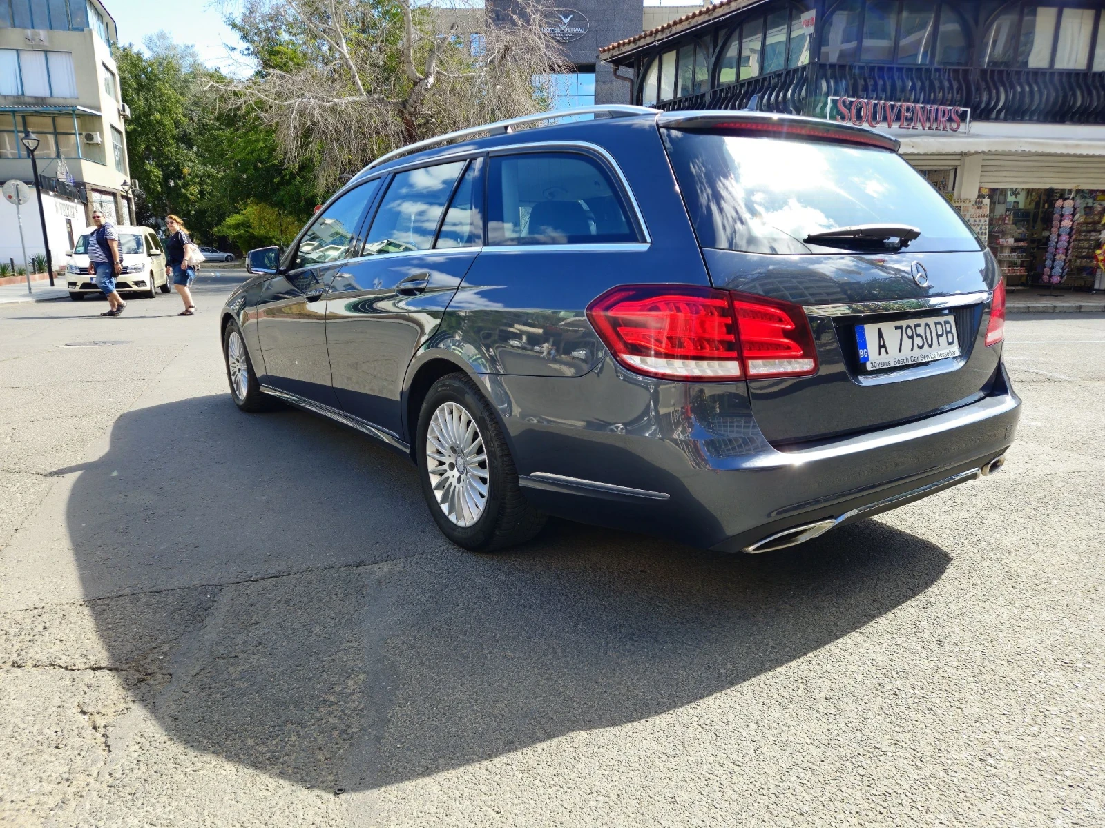 Mercedes-Benz E 220 212, снимка 6 - Автомобили и джипове - 55017431