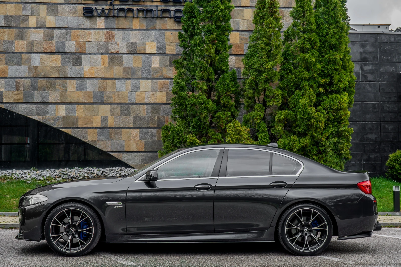 BMW 530 d* X-DRIVE* M-SPORT* CARBON* LED* HEAD UP*  | Mobile.bg � ����������� 2