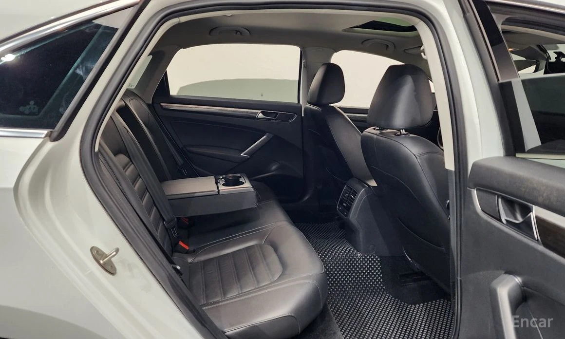 VW Passat, снимка 11 - Автомобили и джипове - 54323805