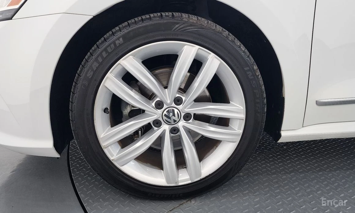 VW Passat, снимка 5 - Автомобили и джипове - 54323805