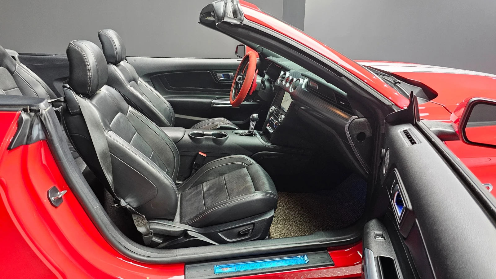 Ford Mustang GT 5.0 Convertible, снимка 11 - Автомобили и джипове - 55184820
