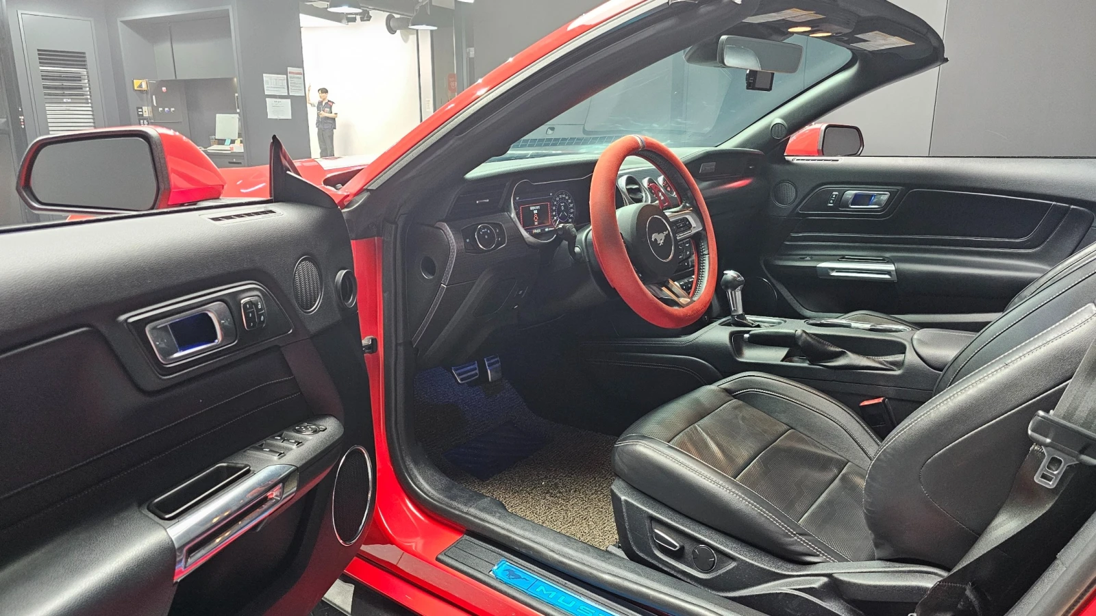 Ford Mustang GT 5.0 Convertible, снимка 9 - Автомобили и джипове - 55184820