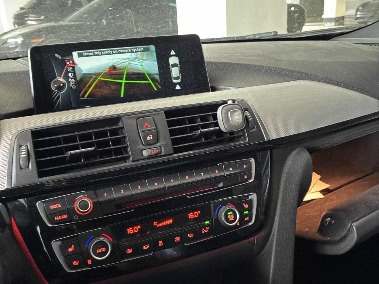 BMW 340 B58* МИНИМАЛНА ЩЕТА* HARMAN* БЕЗ АНАЛОГ* ТЪРГ, снимка 9 - Автомобили и джипове - 55338889