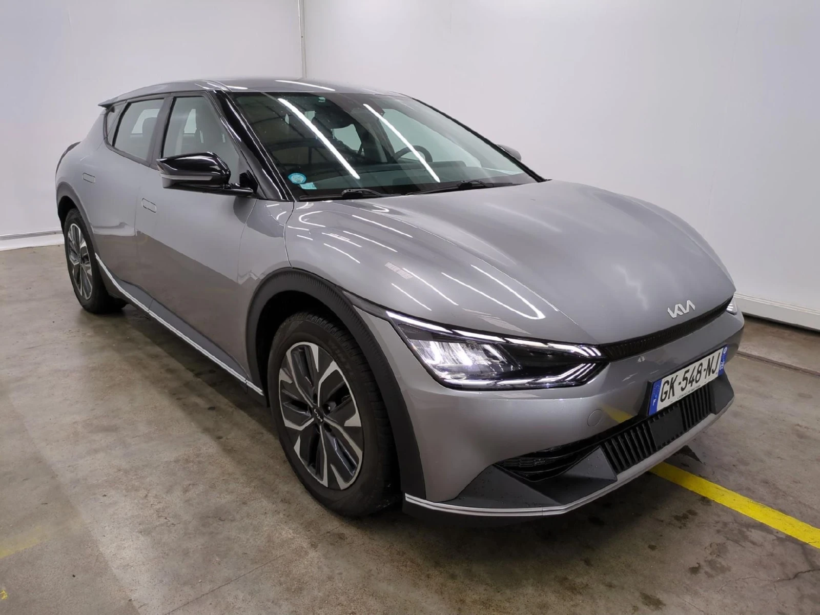 Kia EV6 Active 77kWh Leather LED Navi 100%SoH, снимка 4 - Автомобили и джипове - 56620923