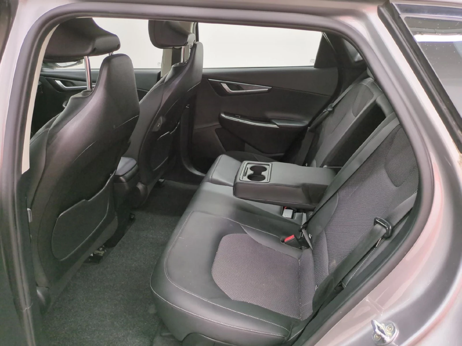 Kia EV6 Active 77kWh Leather LED Navi 100%SoH, снимка 6 - Автомобили и джипове - 56620923
