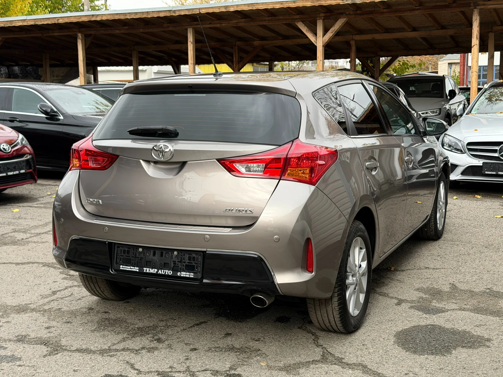 Toyota Auris 1.6i* 54000km* ����� �������� ������� � ������ | Mobile.bg � ����������� 5