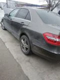 Mercedes-Benz E 250 4matik, снимка 3