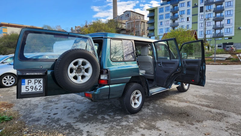 Mitsubishi Pajero, снимка 10 - Автомобили и джипове - 47591298