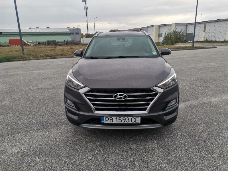 Hyundai Tucson 1.6 CRDI, снимка 8 - Автомобили и джипове - 52947011